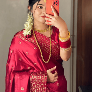 প্রিমিয়াম জাপানি সিল্ক শাড়ী + ম্যাচিং ব্লাউজ পিচ (Code: S01)