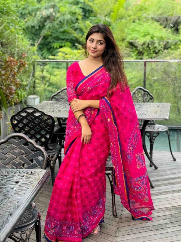 প্রিমিয়াম বুটিক শাড়ি, এম্বয়ডারী এবং সুতার কাজ করা সাথে রানিং ব্লাউস পিস থাকবে (Code: T01) - Image 3